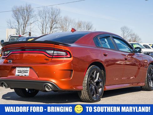 Used 2022 Dodge Charger R/T w/ Blacktop Package image 5