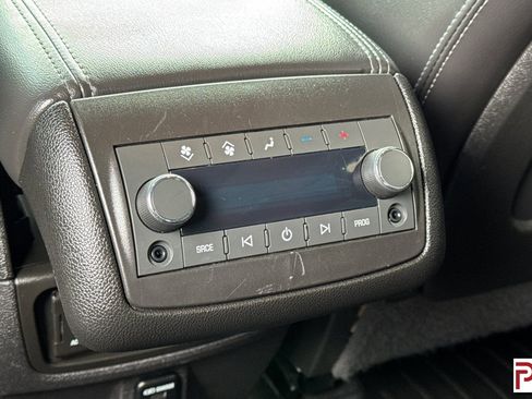 Used 2016 Chevrolet Traverse LTZ AWD/4WD image 15
