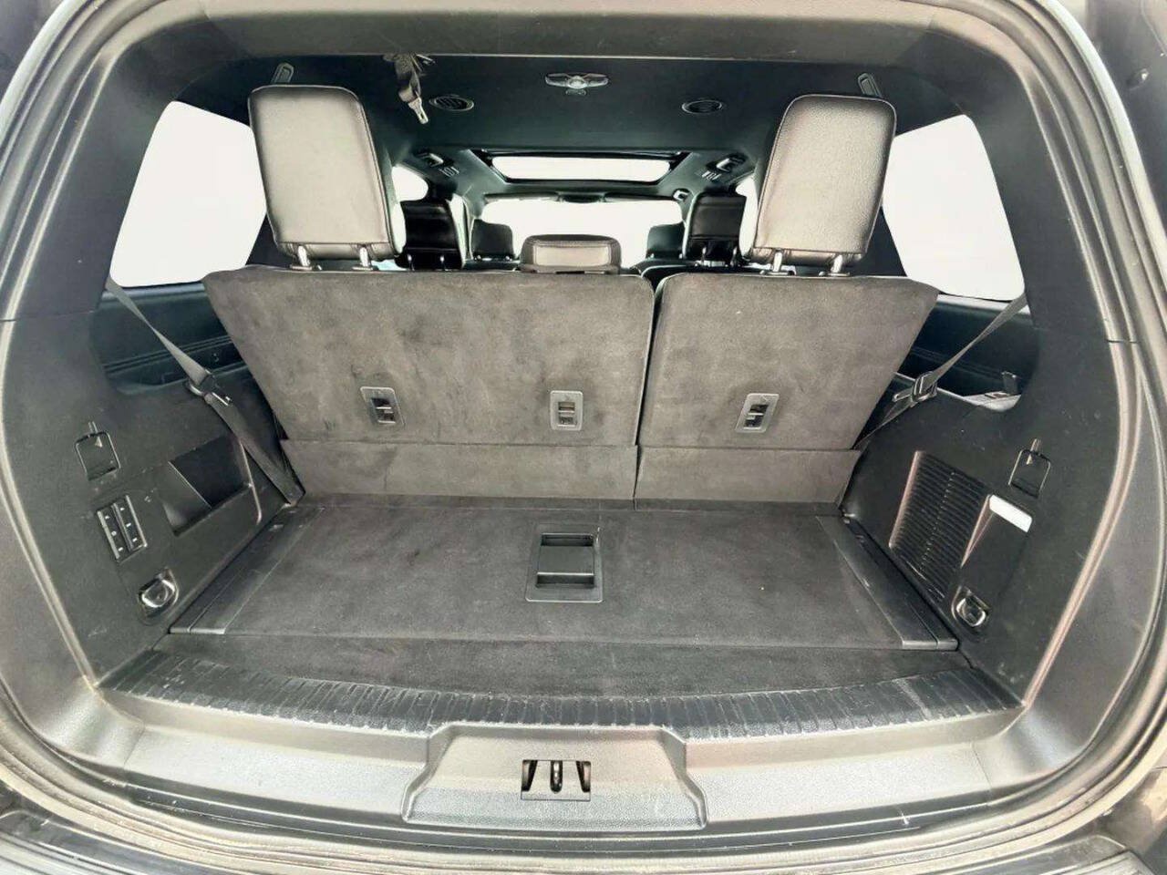 Used 2018 Ford Expedition Limited w/ Equipment Group 301A AWD/4WD image 28