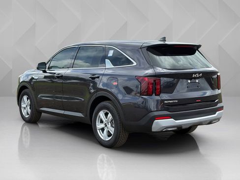 New 2026 Kia Sorento LX FWD image 7