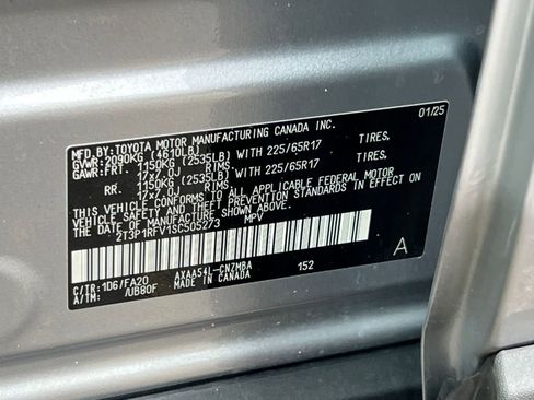 Used 2025 Toyota RAV4 XLE image 22