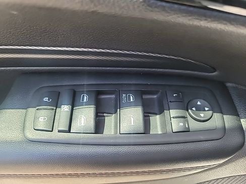 Used 2025 Dodge Durango GT RWD image 12