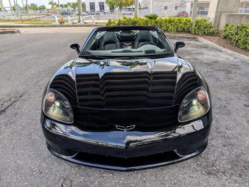 Used 2007 Chevrolet Corvette Convertible w/ Preferred Equipment Group image 3