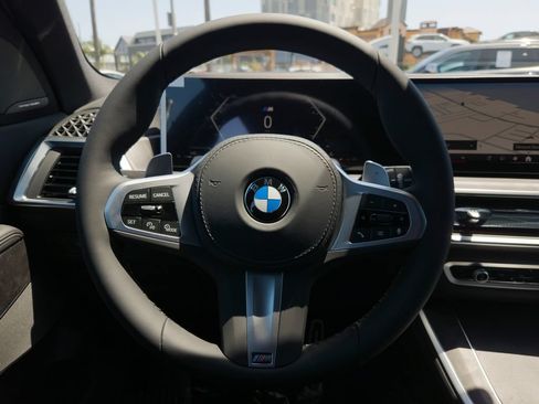 New 2026 BMW X5 xDrive40i w/ M Sport Package AWD/4WD image 14