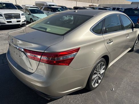 Used 2015 Toyota Avalon XLE Touring w/ Preferred Accessory Package image 4