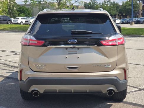 Used 2020 Ford Edge Titanium FWD image 16