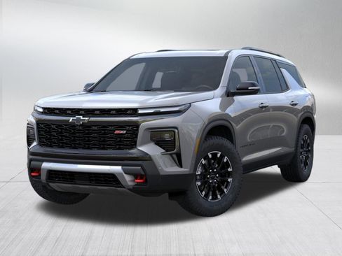 New 2026 Chevrolet Traverse Z71 w/ Enhanced Driving Package AWD/4WD image 7