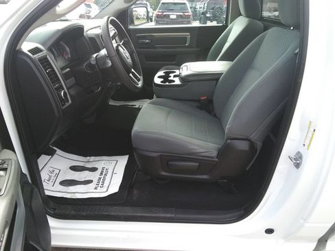 Used 2018 RAM 2500 Tradesman w/ Chrome Appearance Group image 17