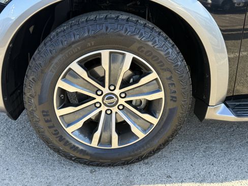 Used 2020 Nissan Armada SL w/ Premium Package image 25