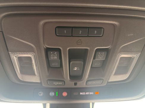 Used 2023 GMC Sierra 2500 Denali w/ Technology Package AWD/4WD image 33