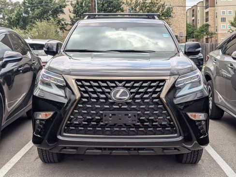 Certified 2023 Lexus GX 460 w/ Black Line Special Edition image 2