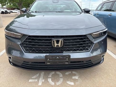 Used 2024 Honda Accord Touring image 2