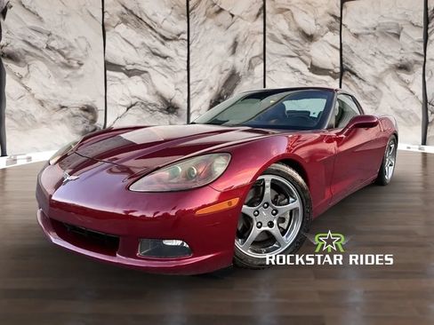 Used 2006 Chevrolet Corvette Coupe w/ Preferred Equipment Group RWD image 19