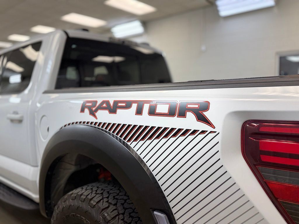 Used 2025 Ford F150 Raptor AWD/4WD image 10