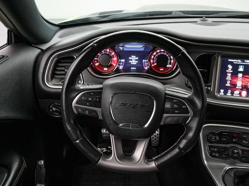 Used 2015 Dodge Challenger SRT Hellcat image 16