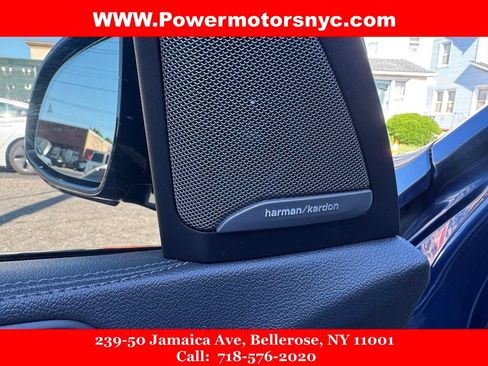 Used 2021 BMW X7 xDrive40i w/ M Sport Package AWD/4WD image 23