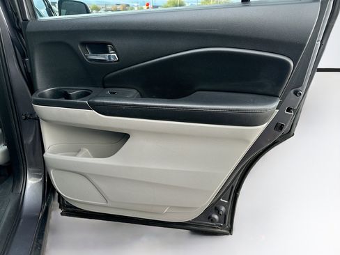 Used 2016 Honda Pilot EX-L image 31