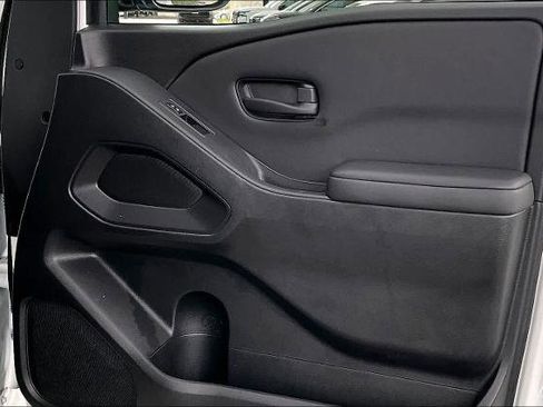 Certified 2023 Nissan Frontier S image 21
