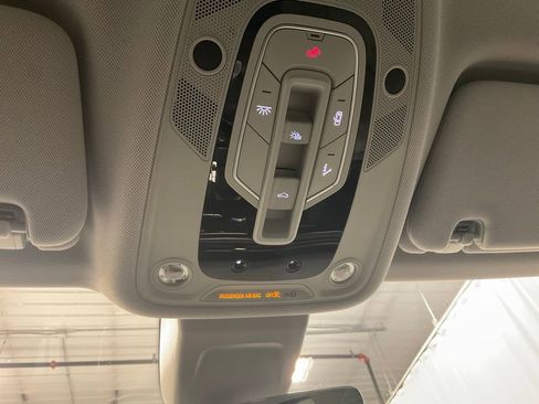 Used 2018 Audi Q7 3.0T Prestige image 19