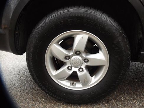 Used 2009 Kia Sorento LX AWD/4WD image 21