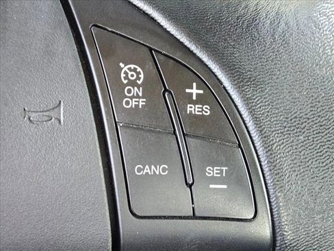 Used 2017 FIAT 500 Pop image 12