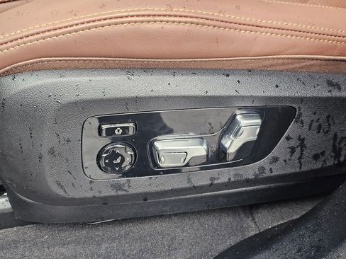Used 2026 BMW X7 xDrive40i AWD/4WD image 35