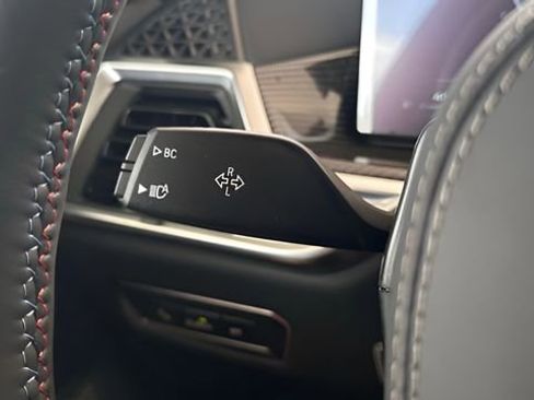 Used 2026 BMW X7 M60i image 74