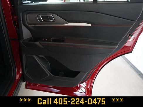 Used 2025 Ford Explorer ST-Line w/ Premium Package RWD image 21