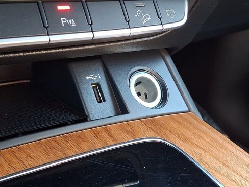 Used 2023 Audi Q5 2.0T Premium Plus image 24