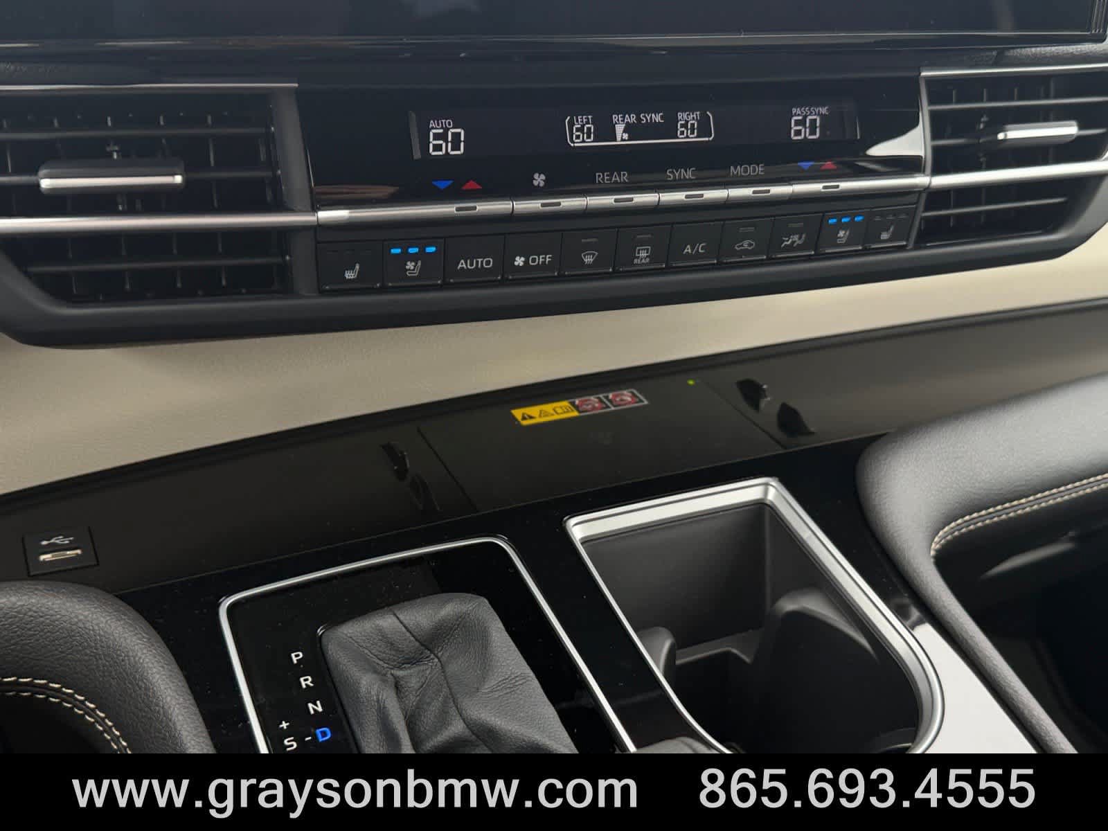 Used 2026 Toyota Sienna Limited AWD/4WD image 32