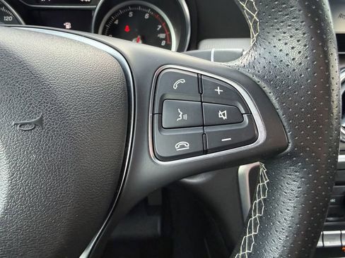 Used 2018 Mercedes-Benz GLA 250 4MATIC image 16