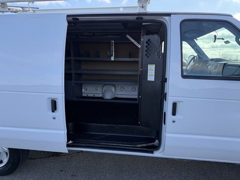 Used 2014 Ford E-150 and Econoline 150 image 12
