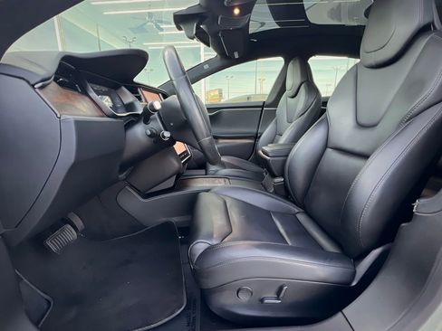 Used 2019 Tesla Model S Long Range image 16