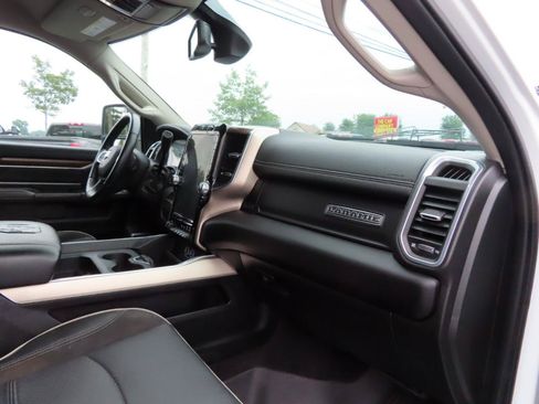 Used 2024 RAM 2500 Laramie AWD/4WD image 52