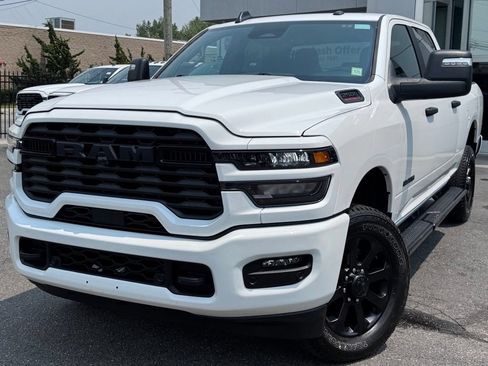 Used 2026 RAM 2500 Big Horn AWD/4WD image 3