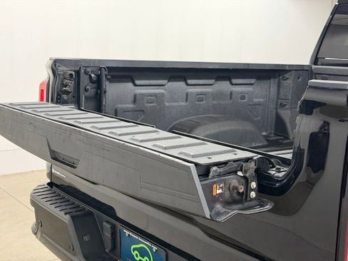 Certified 2022 GMC Sierra 2500 AT4 w/ AT4 Premium Plus Package image 24