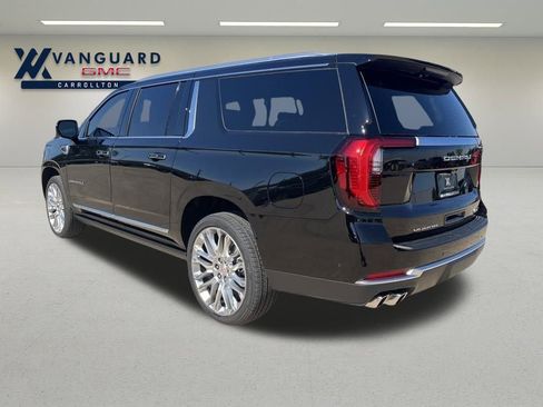 New 2026 GMC Yukon XL Denali w/ Denali Reserve Package image 3