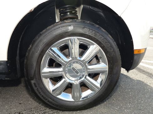 Used 2008 Lincoln MKX AWD image 11