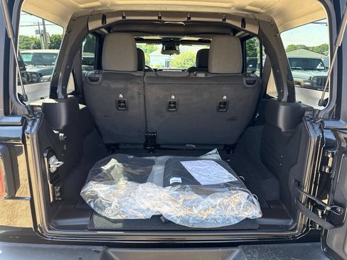 New 2026 Jeep Wrangler Unlimited Sport AWD/4WD image 21