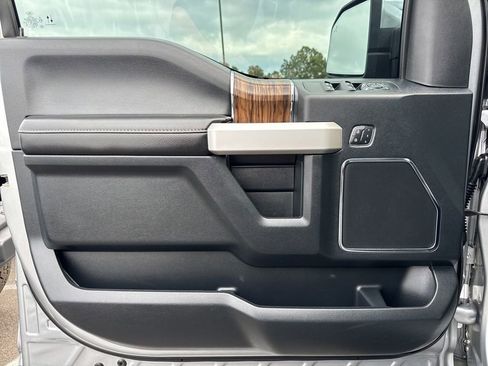 Used 2020 Ford F150 Lariat w/ Equipment Group 502A Luxury image 32