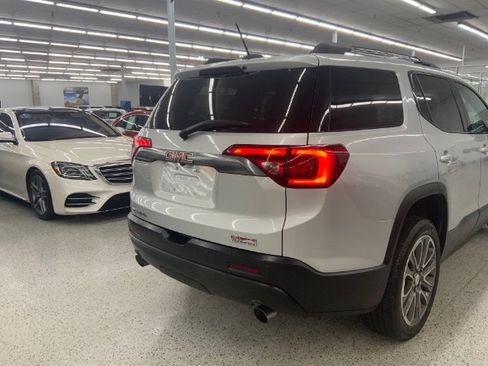 Used 2017 GMC Acadia SLT image 38