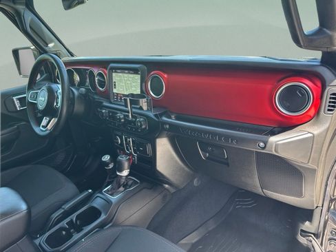 Used 2019 Jeep Wrangler Unlimited Rubicon AWD/4WD image 26