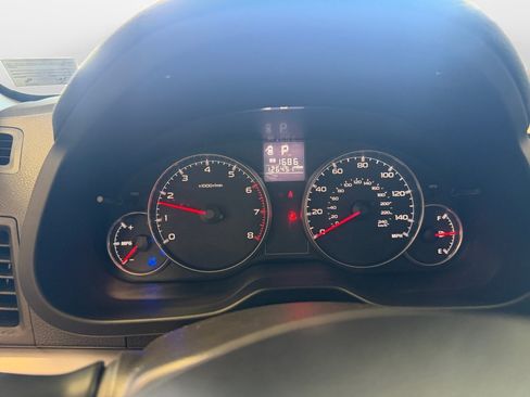 Used 2014 Subaru Legacy 2.5i Premium AWD/4WD image 14