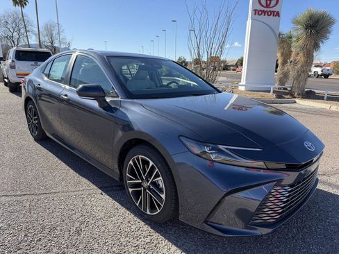 New 2026 Toyota Camry XLE image 7