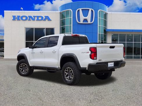 Used 2026 Chevrolet Colorado ZR2 w/ Technology Package AWD/4WD image 5