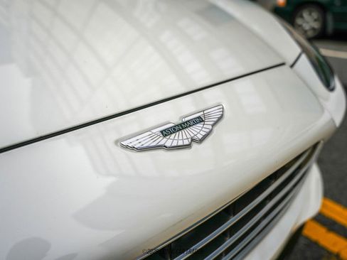 Used 2021 Aston Martin DBX image 66