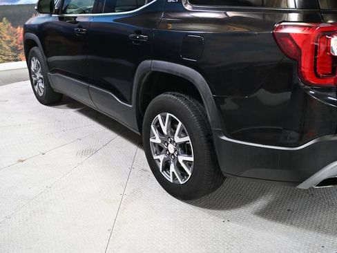 Used 2023 GMC Acadia SLT image 7