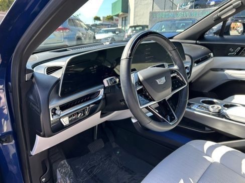 Used 2024 Cadillac Lyriq Sport AWD/4WD image 12