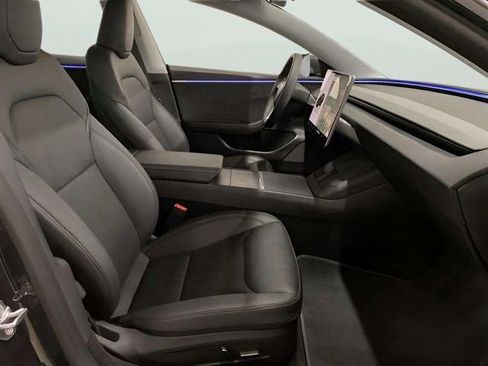 Used 2025 Tesla Model 3 Long Range image 32