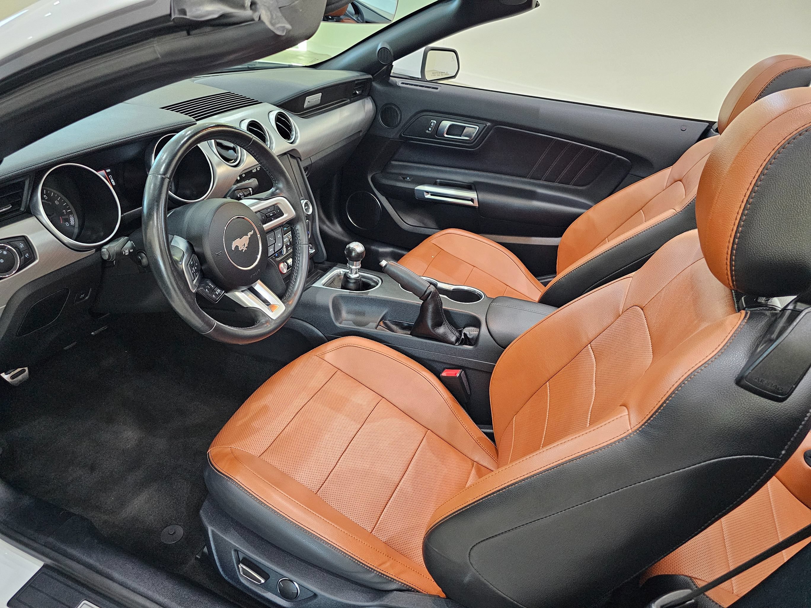 Used 2018 Ford Mustang GT Premium w/ Safe & Smart Package RWD image 21